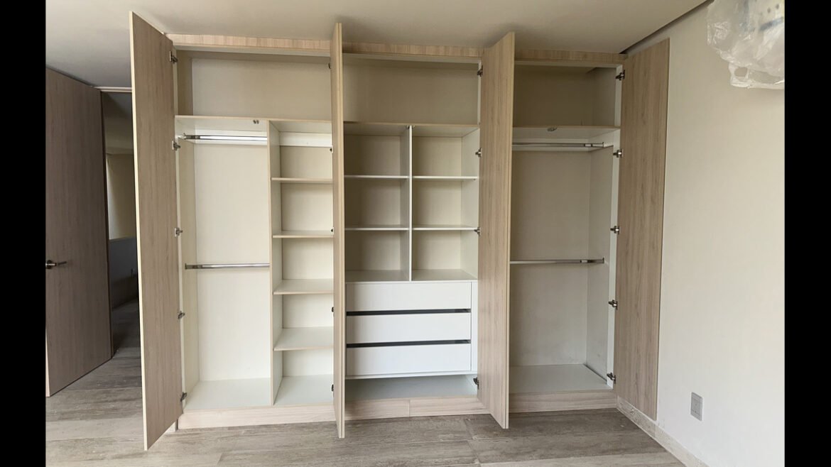 Closet – Nougat